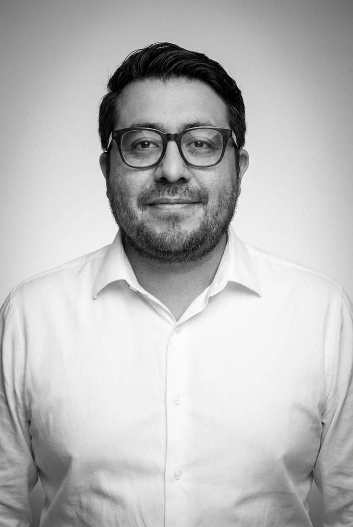 LUXOM team member