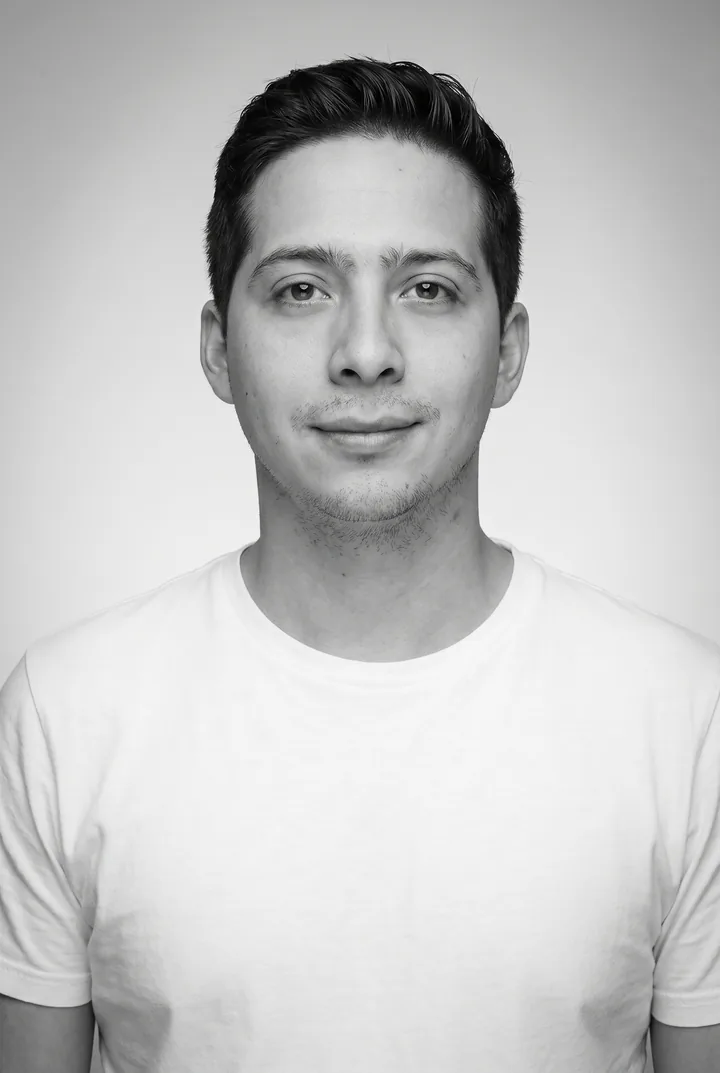 LUXOM team member